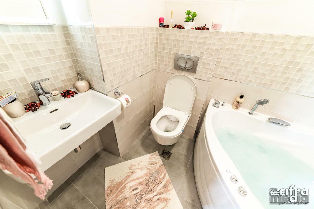 Apartmani Alexandar15 Нови-Сад Экстерьер фото
